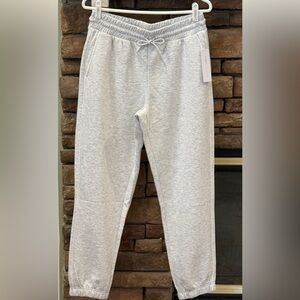 NWT Yogalicious Scuba Elite Jogger, Medium, Heather lite gray/white